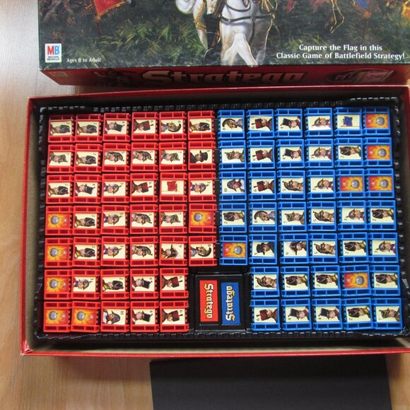 VINTAGE 1999 STRATEGO Board Game Complete - Picture 3 of 3